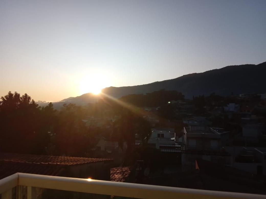 Hospedagem Sol Nascente Atibaia Exterior photo
